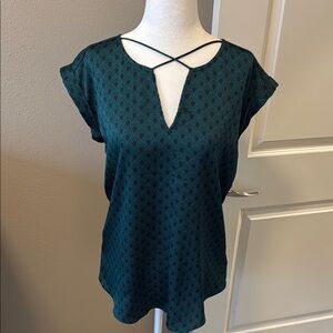 Express Blouse with Unique V-Neck Detail and Cap Sleeves, S
